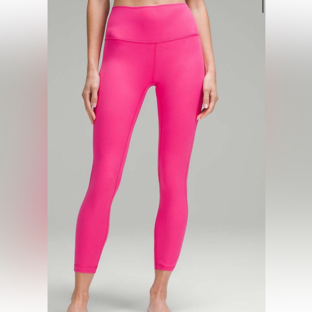 Lululemon Align Ribbed High-Rise Pant 25"
Sonic Pink Aligns, like new